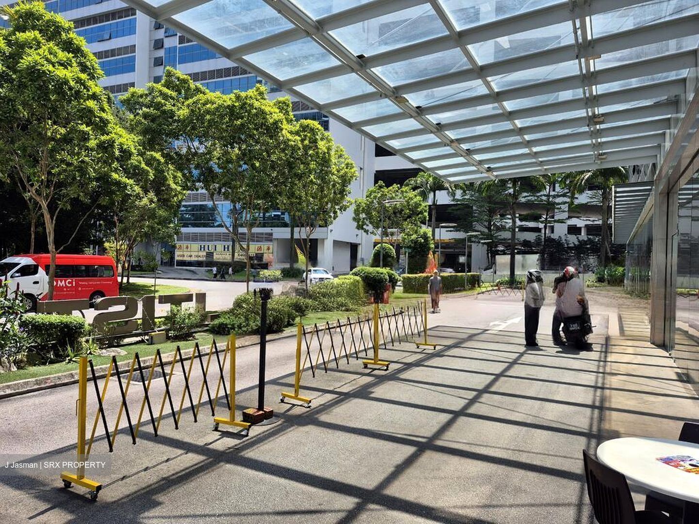 The Elitist (D23), Retail #476850001